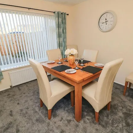 Fuschia בית נופש וויטבי